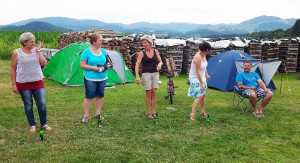 2. Kinder- und Jugendtag mit Lagerfeuer und Zelten