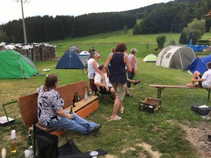 2. Kinder- und Jugendtag mit Lagerfeuer und Zelten