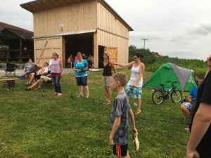 2. Kinder- und Jugendtag mit Lagerfeuer und Zelten
