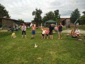 2. Kinder- und Jugendtag mit Lagerfeuer und Zelten