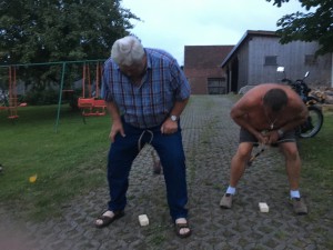 2. Kinder- und Jugendtag mit Lagerfeuer und Zelten