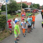 Besuch des Kindergarten bei der Feuerwehr am 23.07.2015