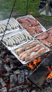 2. Kinder- und Jugendtag mit Lagerfeuer und Zelten