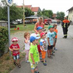 Besuch des Kindergarten bei der Feuerwehr am 23.07.2015