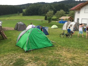 2. Kinder- und Jugendtag mit Lagerfeuer und Zelten