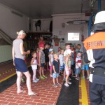 Besuch des Kindergarten bei der Feuerwehr am 23.07.2015