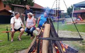 2. Kinder- und Jugendtag mit Lagerfeuer und Zelten