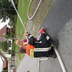 Besuch des Kindergarten bei der Feuerwehr am 23.07.2015