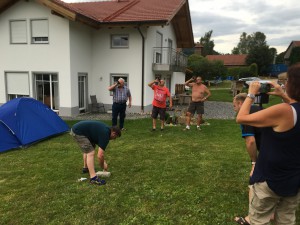 2. Kinder- und Jugendtag mit Lagerfeuer und Zelten