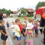 Besuch des Kindergarten bei der Feuerwehr am 23.07.2015