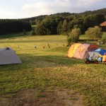 1. Kinder- und Jugendtag mit Lagerfeuer und Zelten